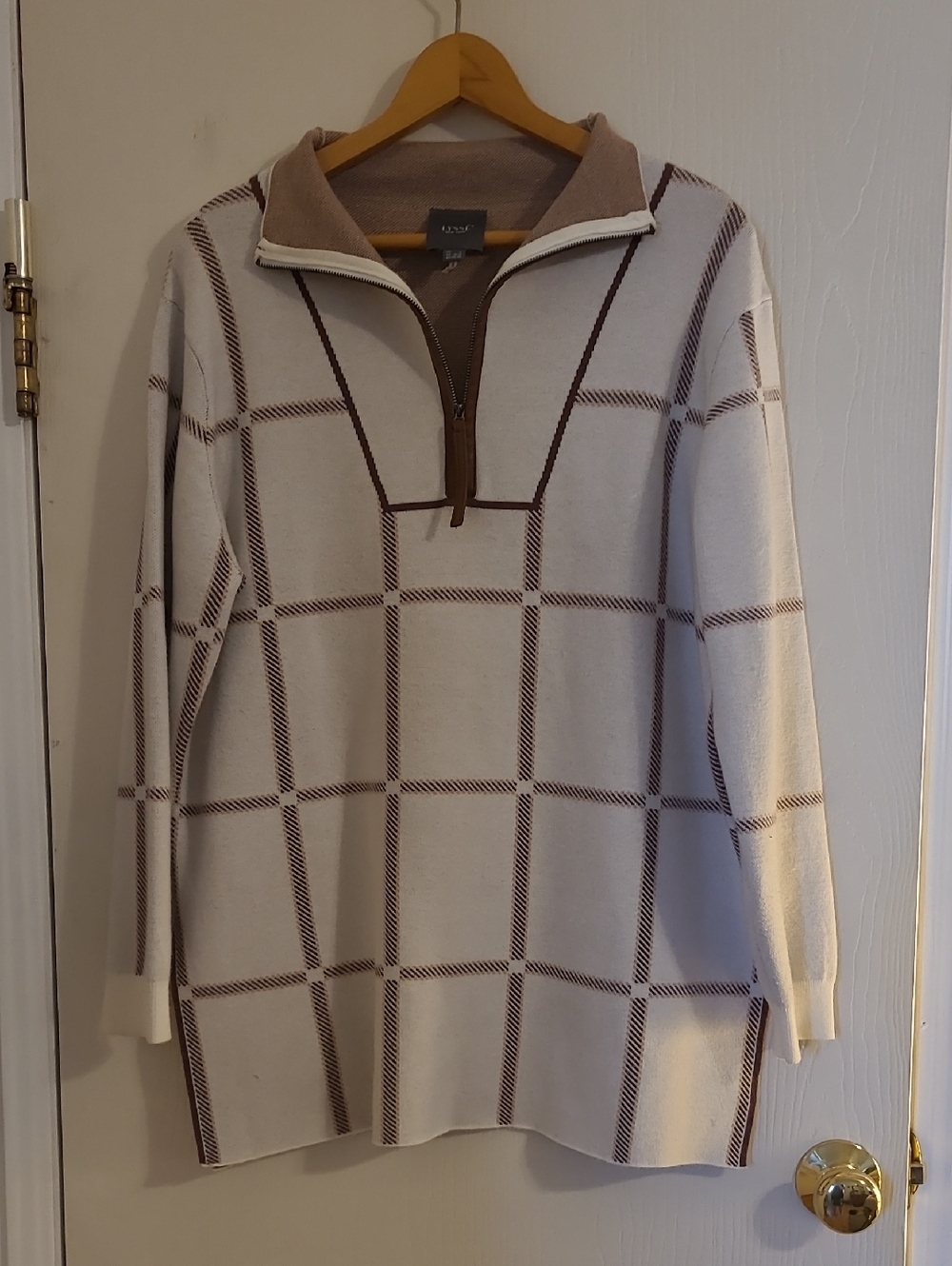 Lysse 3/4 Zip Pullover.